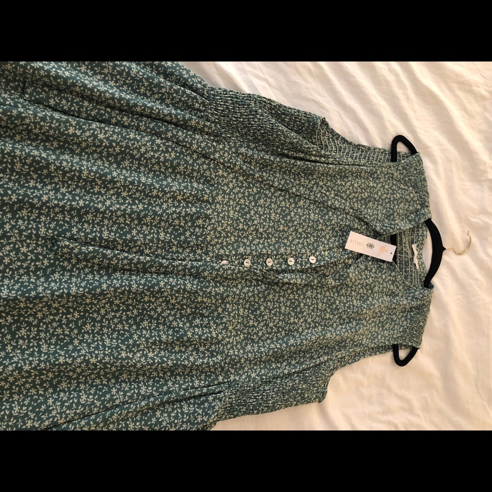 NWT Marybelle Green Floral Tie Neck Midi dress